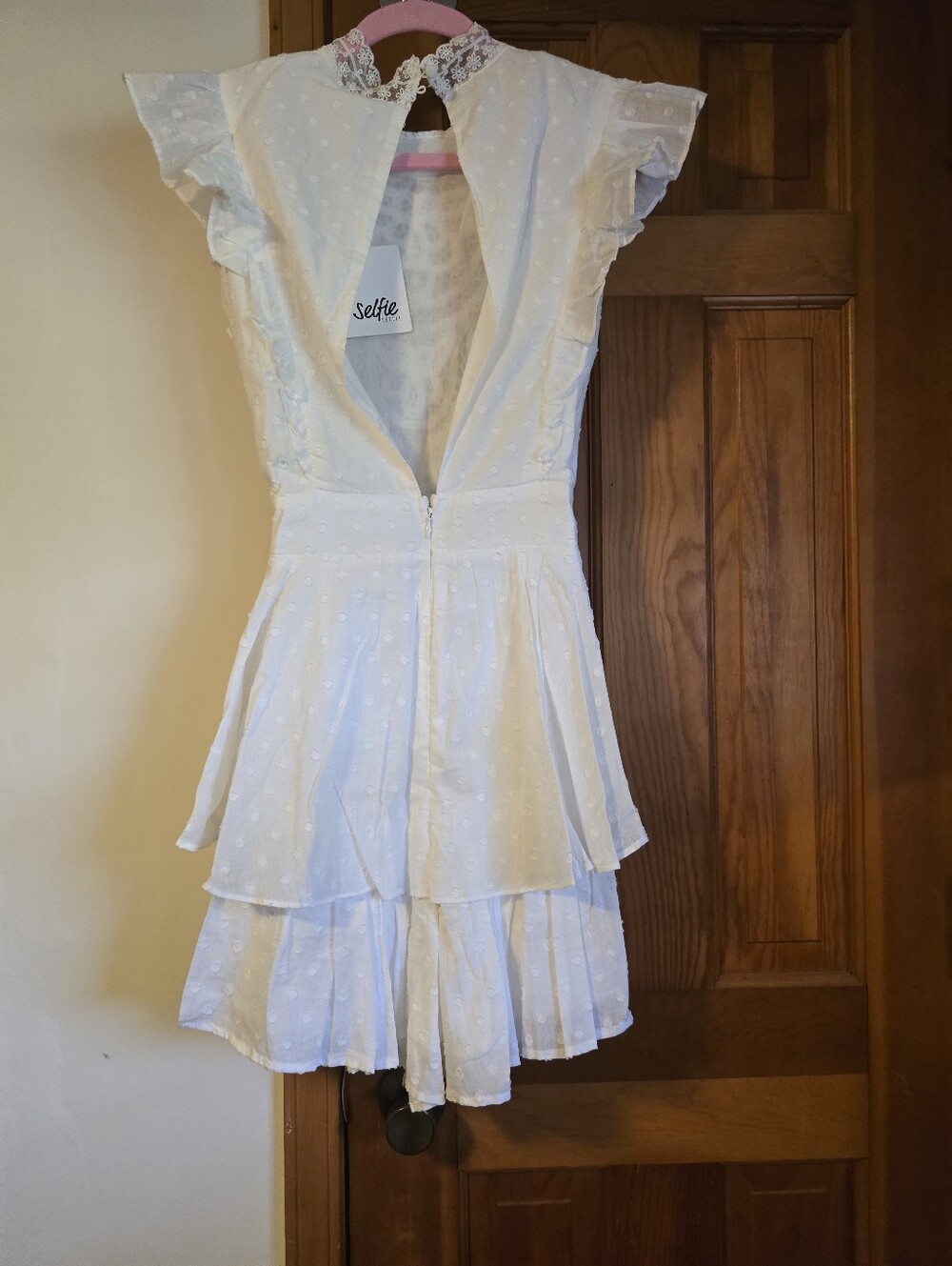 White Lace Selfie Leslie Appliqué Ruffle Romper New With Tags - Picture 6 of 8